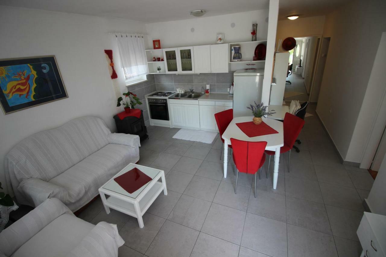 Apartment Vanda Novi Vinodolski Luaran gambar
